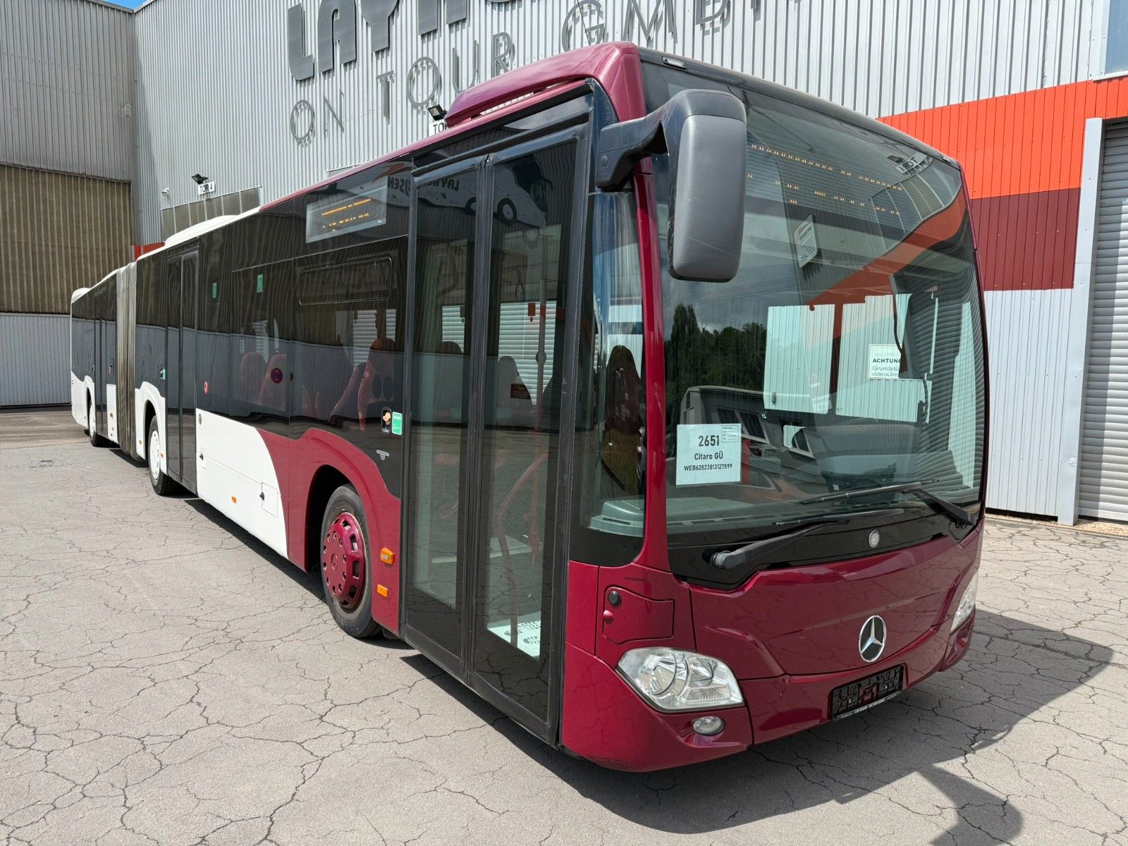 MERCEDES-BENZ  2014 - Image 2 of 32
