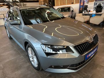 MYAUTOCENTER – Gebraucht- und Jahreswagen mit Werkstattservice in Pfaffenhofen Skoda Superb Combi Style *Bi Xenon*Klima*ACC*