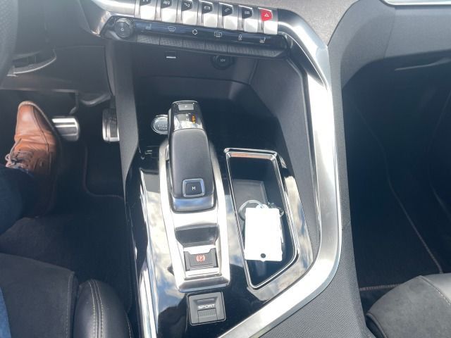 Fahrzeugabbildung Peugeot 3008 2.0 HDi GT AHK Leder Automatik