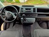 Volkswagen T6 Multivan - mit Diesel-Antrieb: Violett