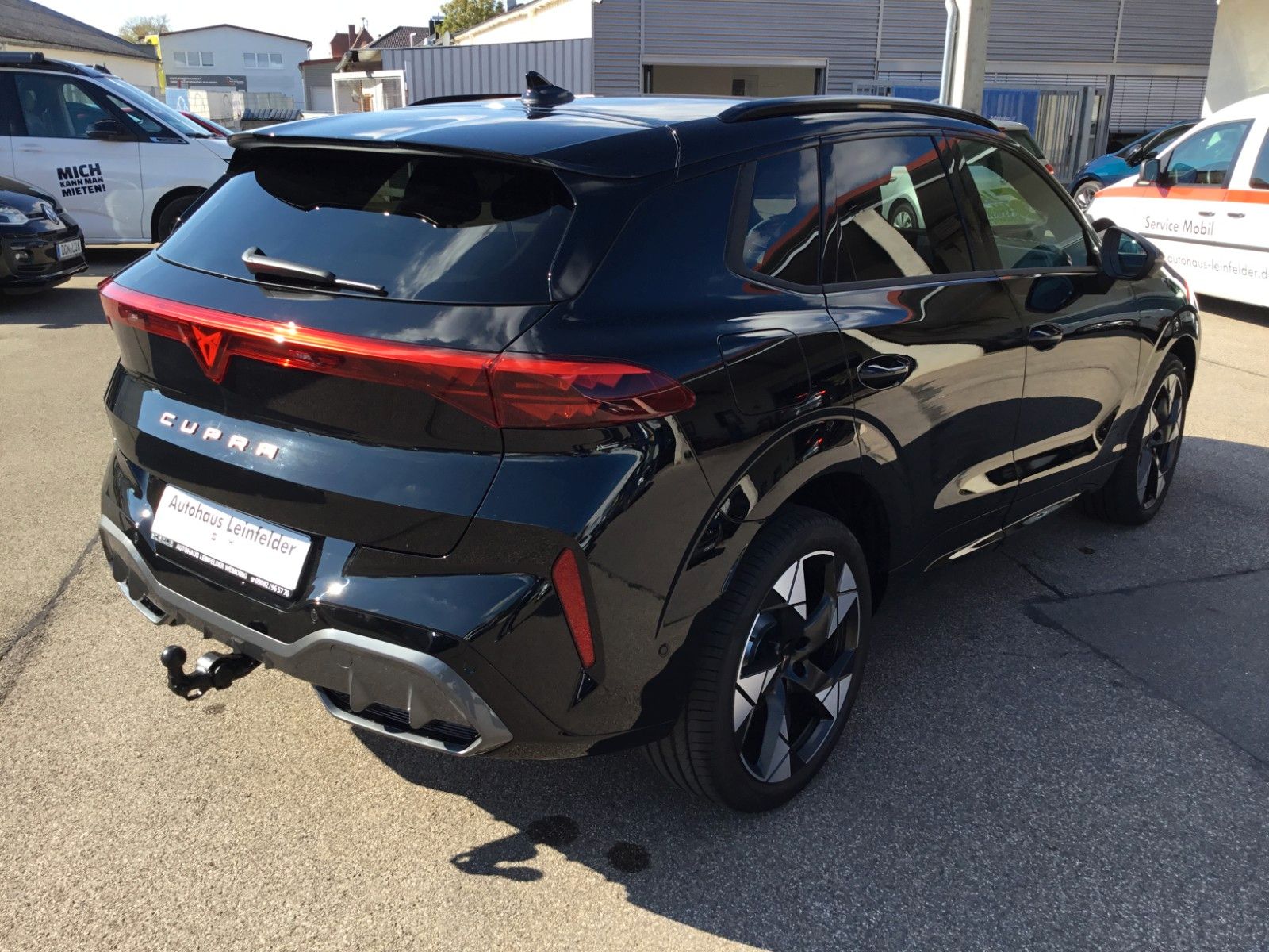 Fahrzeugabbildung CUPRA Terramar 2.0 TSI DSG 4Drive+Matrix+AHK+Pano+360°