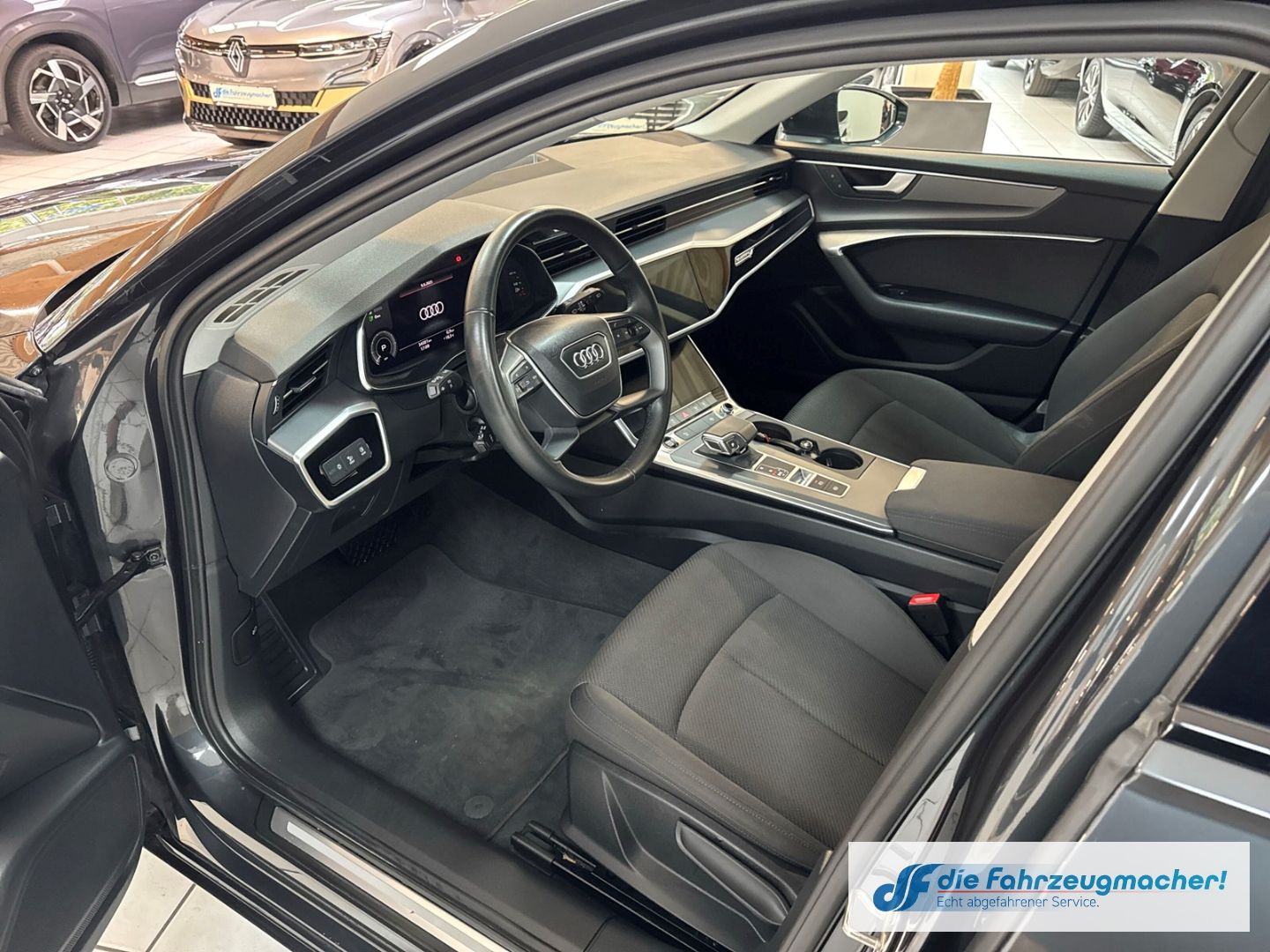 Fahrzeugabbildung Audi A6 Avant 50 TFSI e quattro 2.0 Kamera Digi Cockp