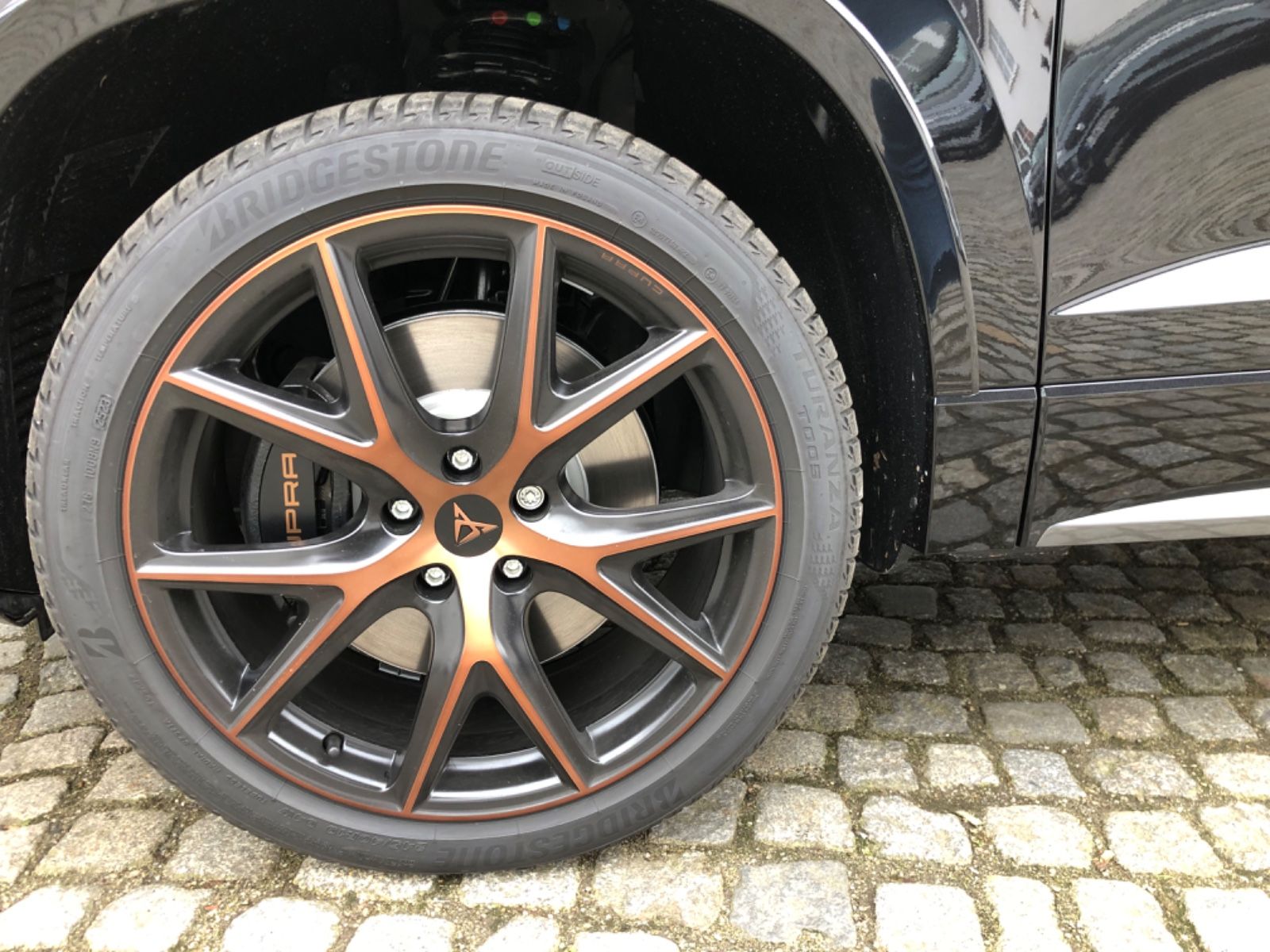 Fahrzeugabbildung CUPRA Ateca VZ 4Drive 2,0 TSI 7-Gang DSG*NAVI