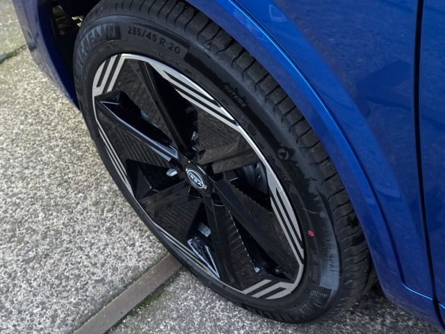 Fahrzeugabbildung Nissan Qashqai 1.3 DIG-T Xtronic N-Design*KomfortP*20`