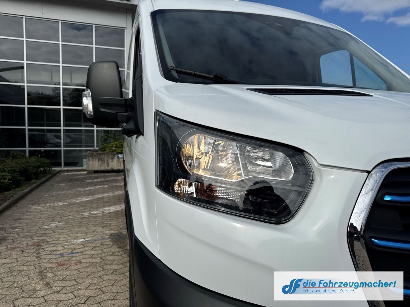Fahrzeugabbildung Ford Transit Kasten E 350 L3 Trend Navi 360 Kamera AC