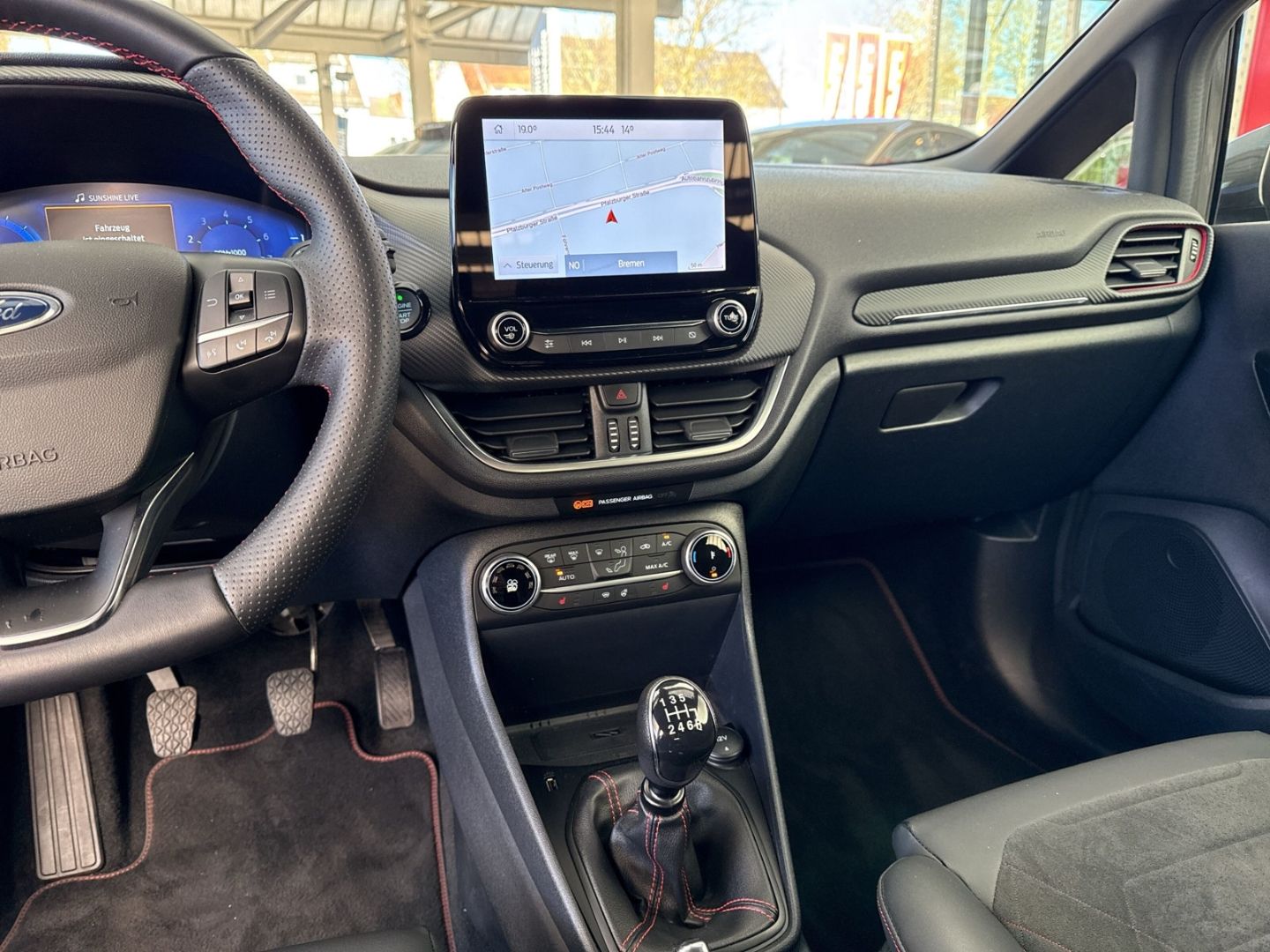 Fahrzeugabbildung Ford Fiesta ST-Line Vignale 1.0 Mild-Hybrid 114 KW B&