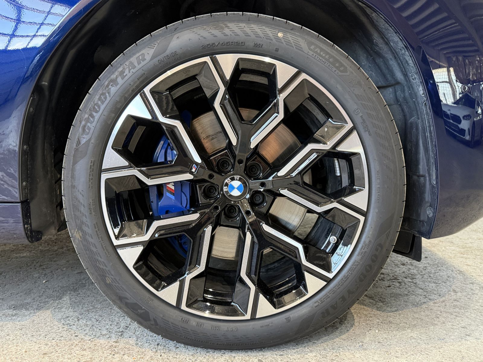 Fahrzeugeinzelansicht 16 Fahrzeugabbildung BMW X3 40d xDrive |Sitzbelüft. |Glasdach |M Sportpak
