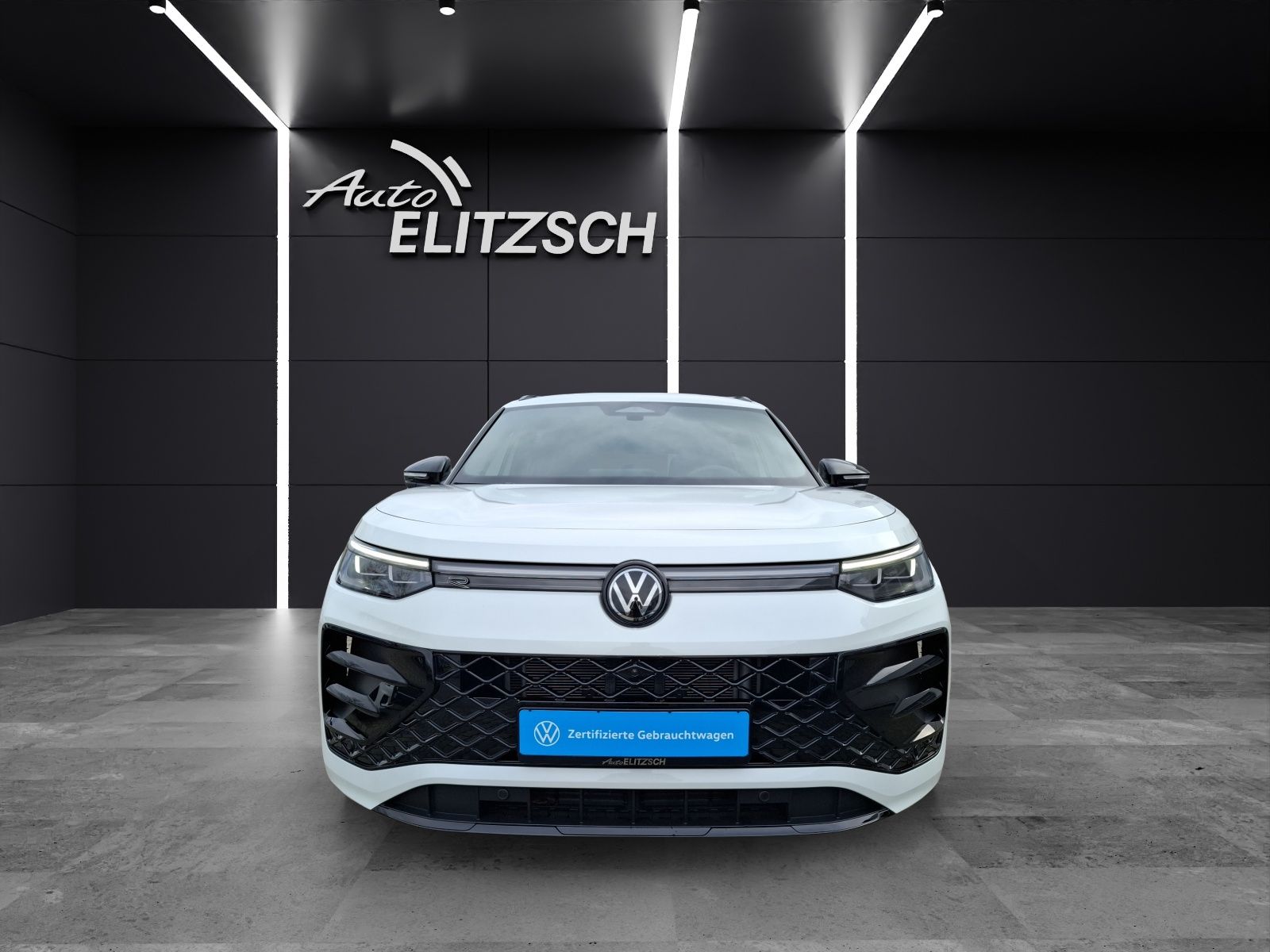 Fahrzeugabbildung Volkswagen Tayron TDI R-Line DSG 4M Matrix AHK Navi AID ACC