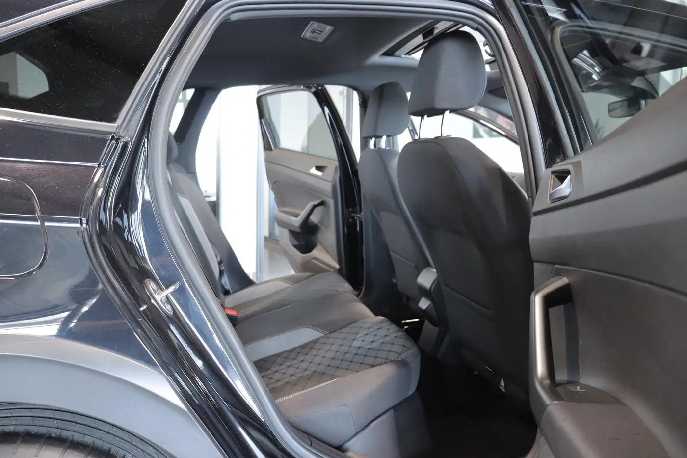 VOLKSWAGEN TAIGO 1.0 TSI 116ch R-LINE BVM Toit pano ouvrant Digital cockpit - 1ERE MAIN