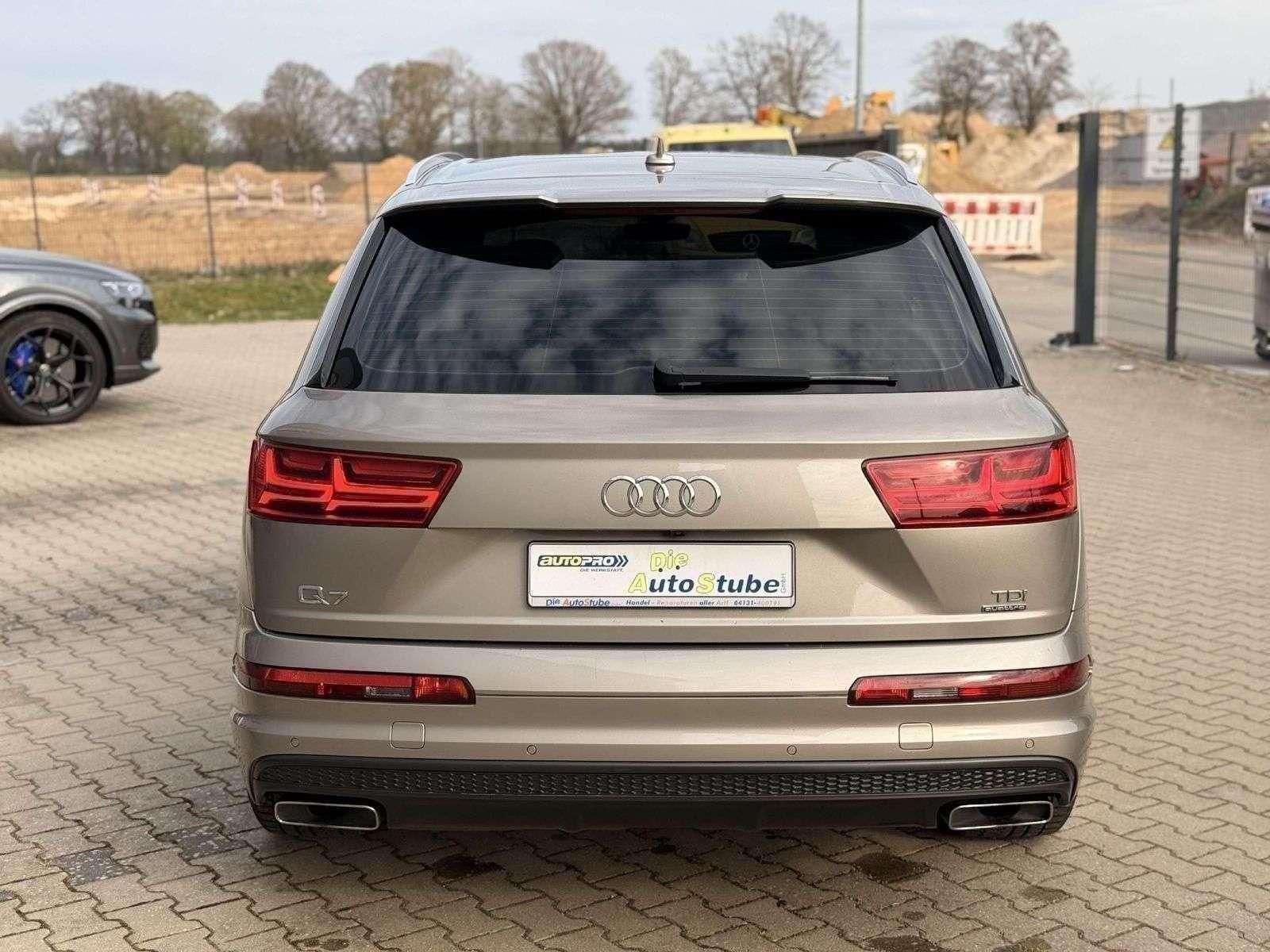 Audi Q7 3.0 TDI quattro S-line/Pano/HuD/Ahk/Nachtsich