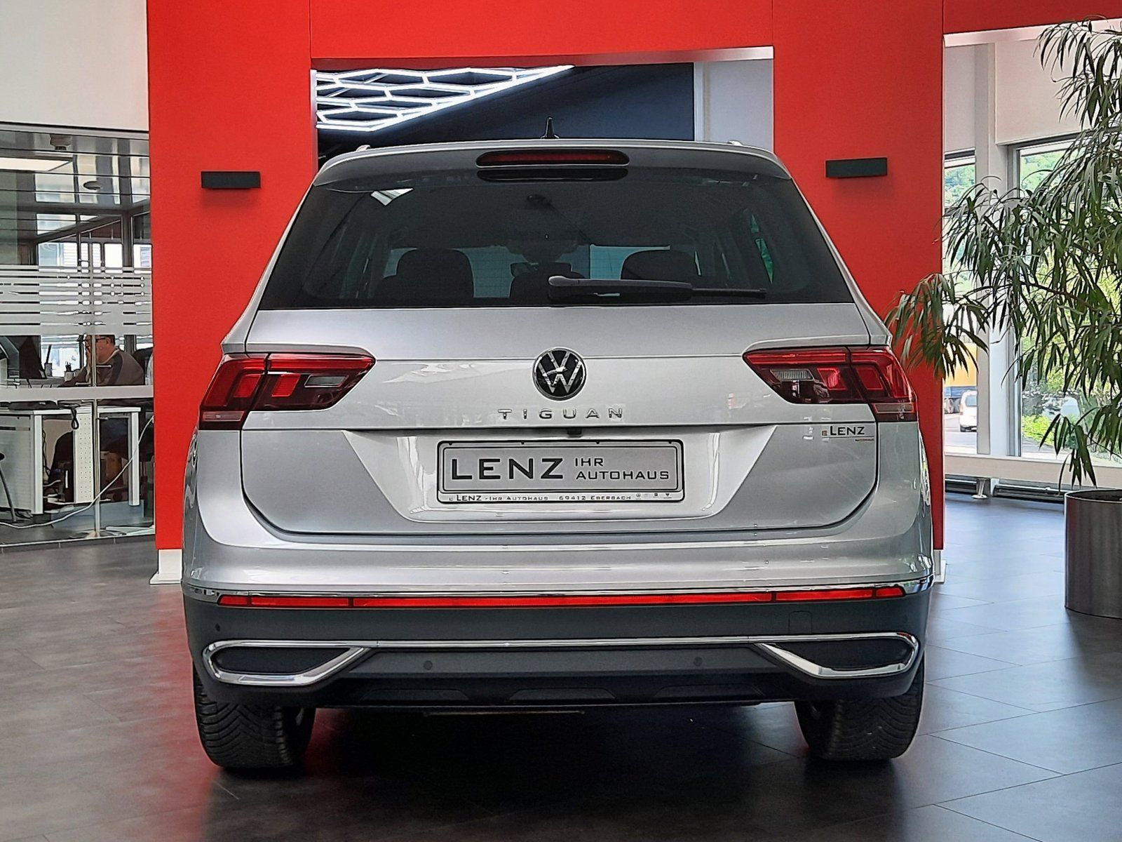 Fahrzeugabbildung Volkswagen Tiguan Elegance TDI DSG*AHK*Cam*LED*ACC*PDC*App*