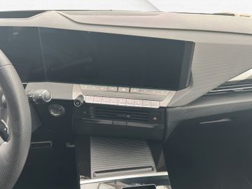 Fotografie 11 des Opel Astra L ST Ultimate AT Leder Schiebedach Head-Up