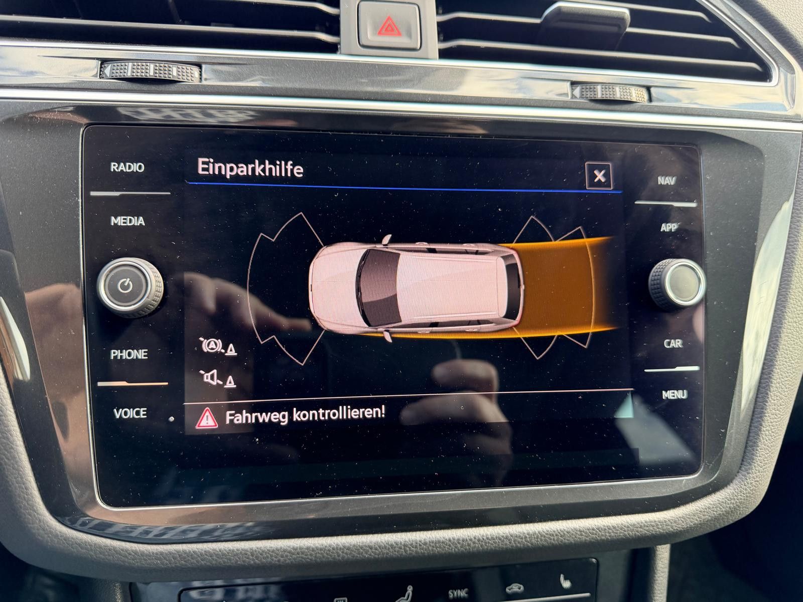Volkswagen Tiguan 1.5 TSI  NAV LED ACC AppConnect Garantie foto 21