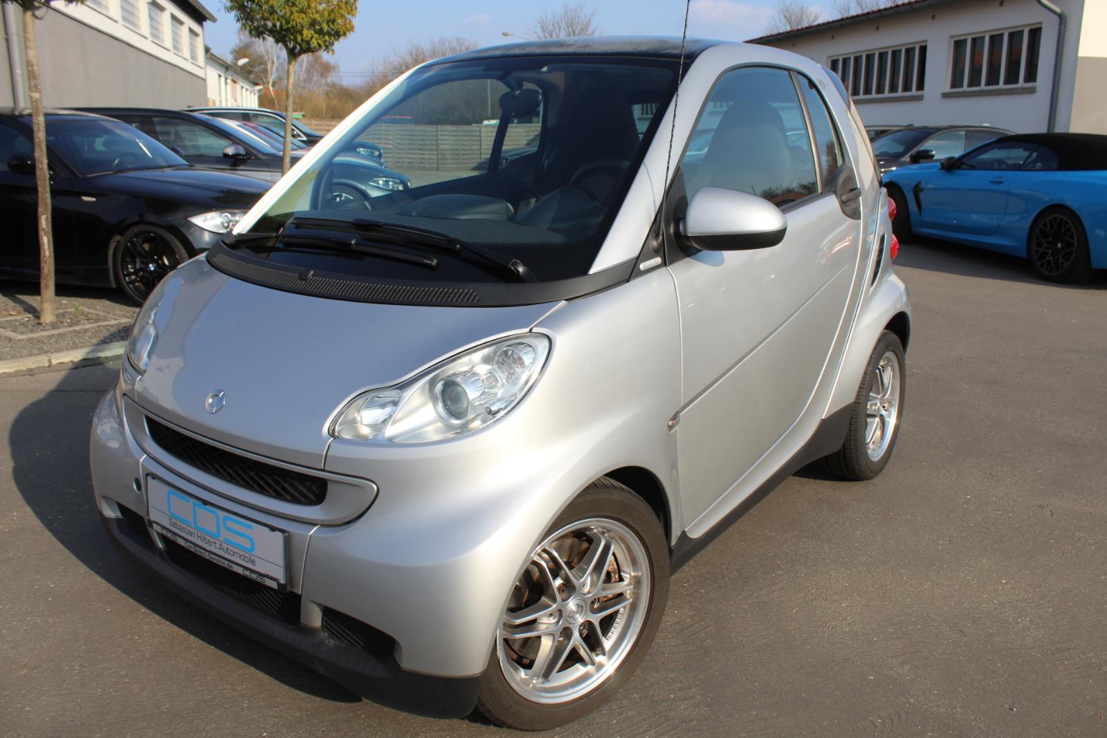 Smart ForTwo 52 KW Automatik +TÜV NEU !!!+Klimaauto.+