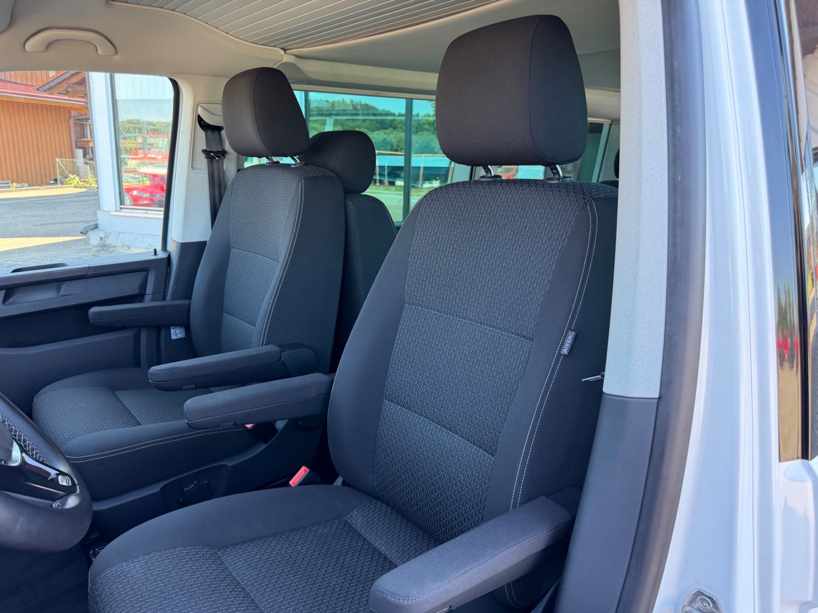 Volkswagen T6 California Beach Edition LED Kam ACC AHK 7Si foto 9