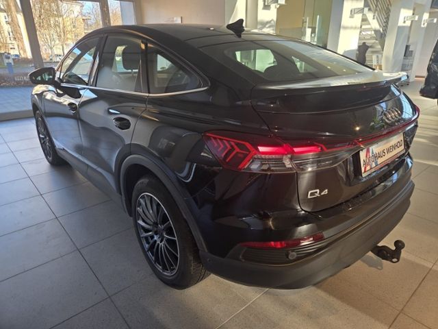 Q4 Sportback e-tron basis