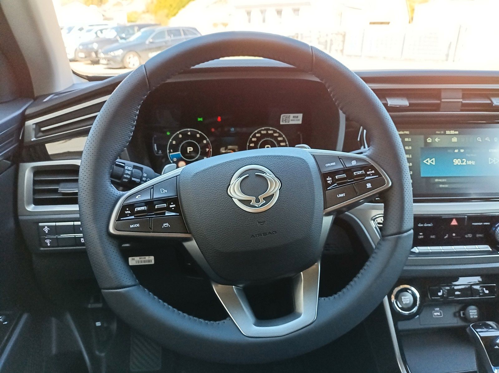 Fahrzeugabbildung KGM KORANDO+BLISS+LH+KEYLESS GO+KAMERA+SH+LED+KLIMA2