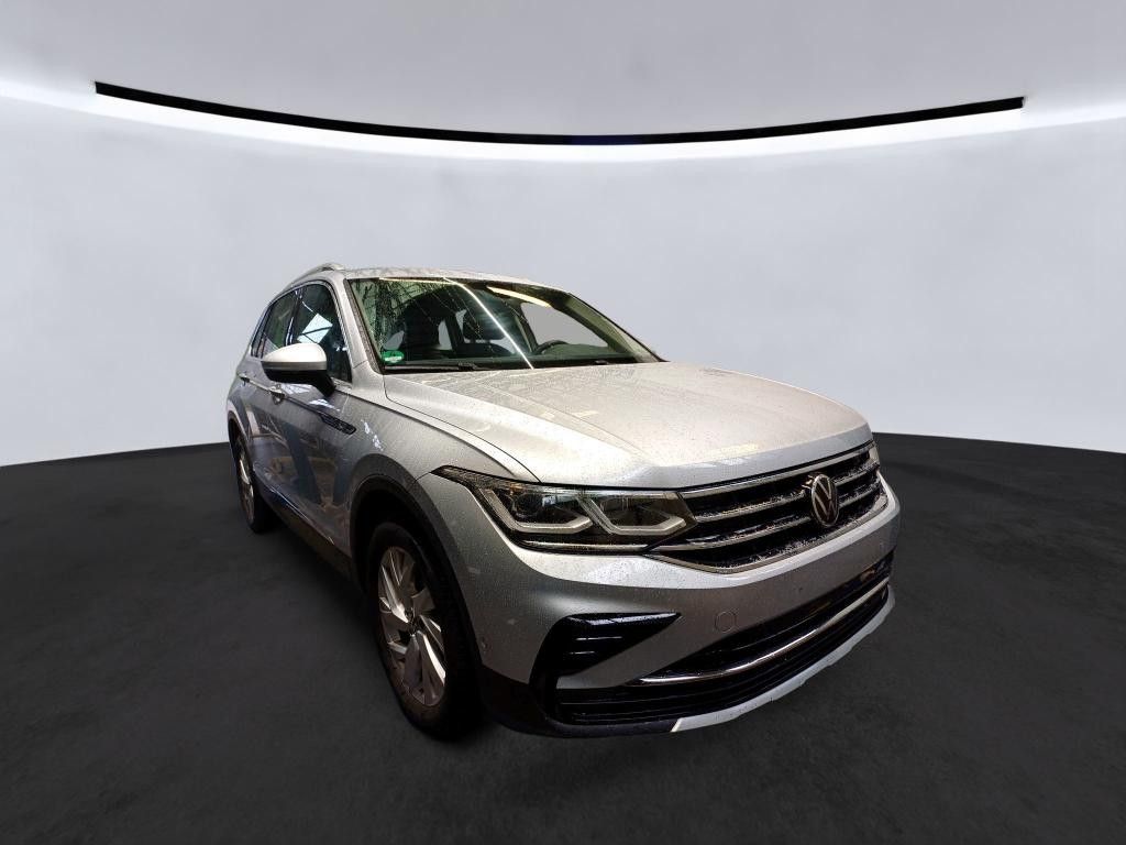 Volkswagen Tiguan 1.5 TSI DSG Elegance Matrix Rfk HZ Allwet foto 2