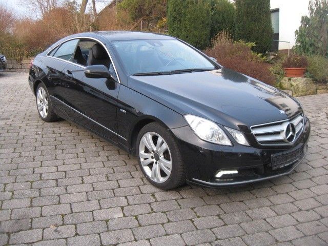 Mercedes-Benz E 350 CGI Coupe,Automatik,LEDER,Navi,Xenon,PDC