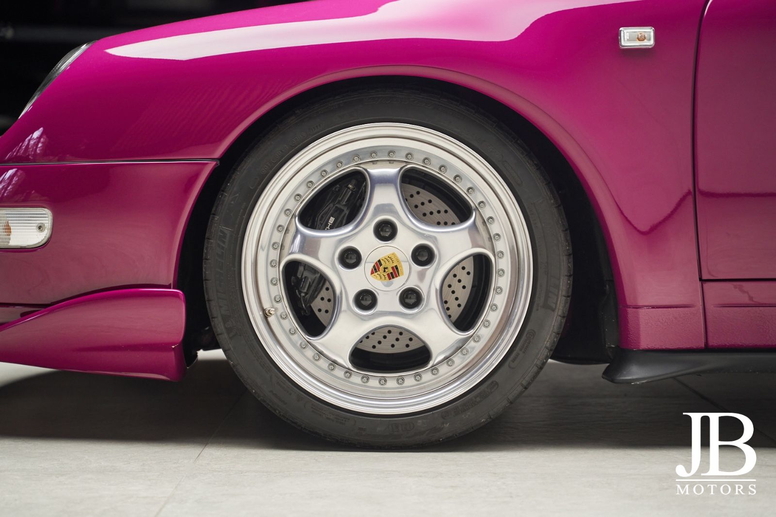 Fahrzeugabbildung Porsche 993 Carrera RS Optik Neuaufbau Recaro Carbon