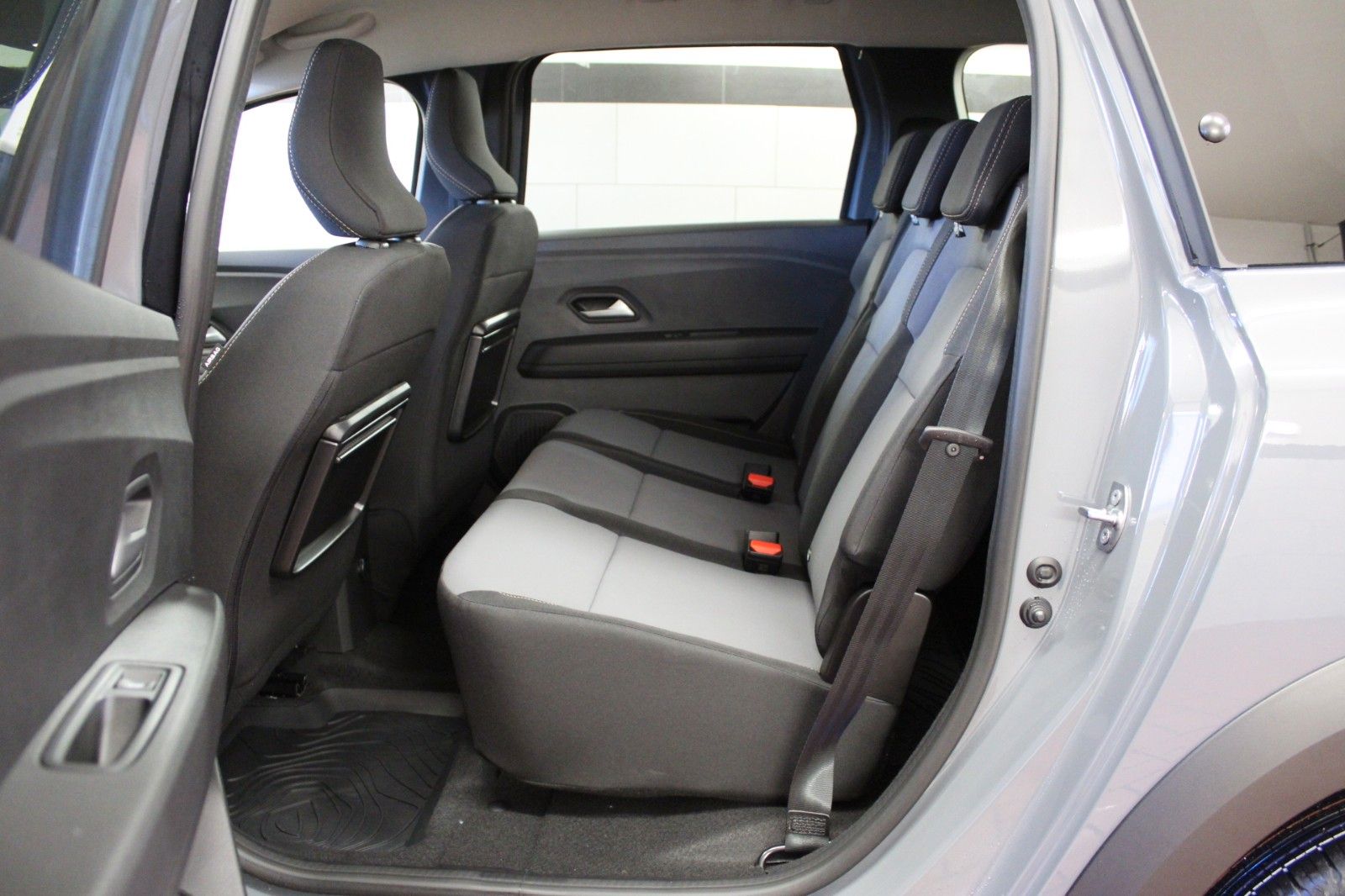 Fahrzeugabbildung Dacia Jogger Eco-G 100 Extreme+ 7-Sitzer
