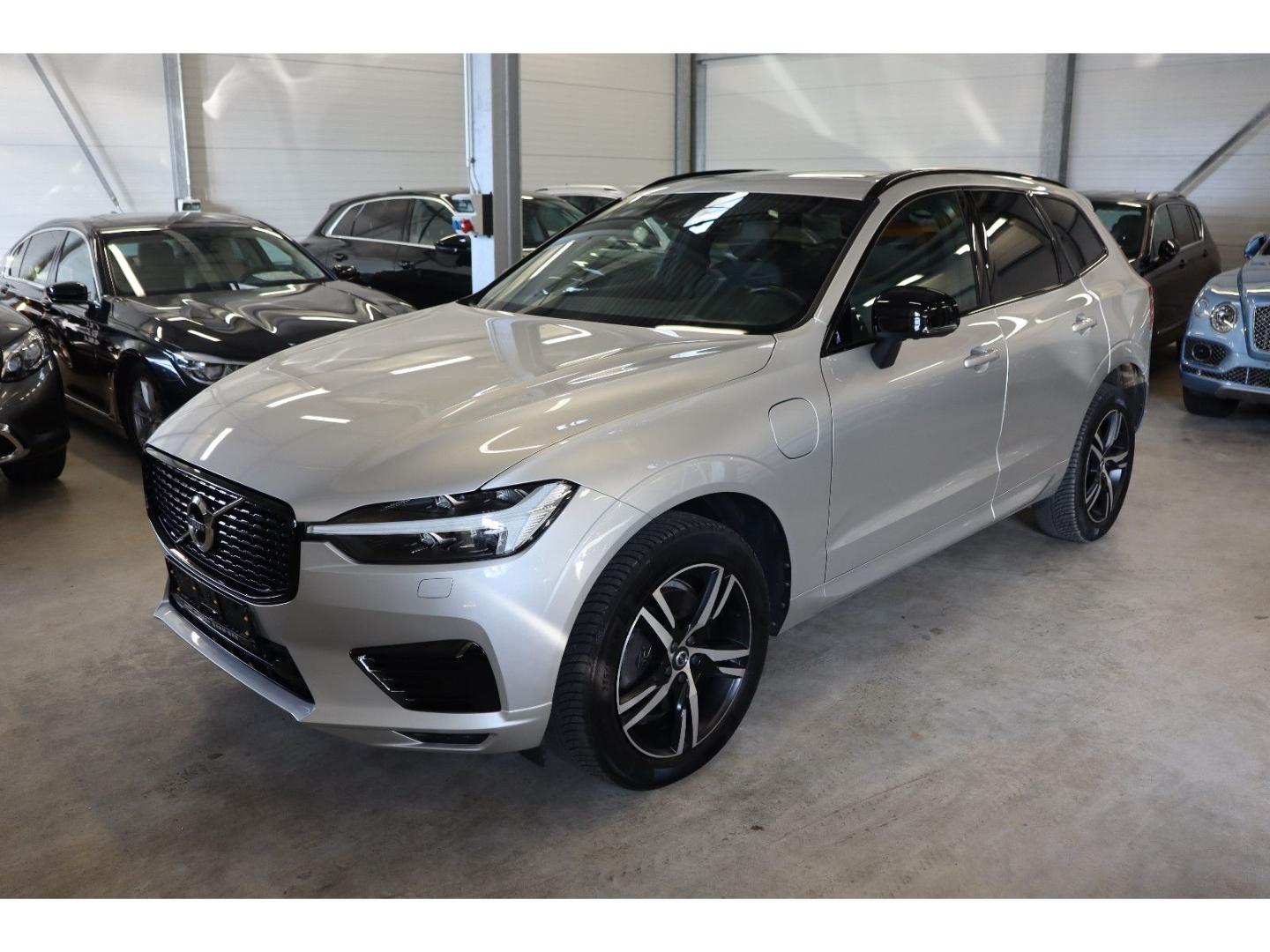 Volvo XC60 R Design Recharge Plug-In Hybrid AWD 360°K