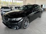 BMW 318d Touring Sport Line *Navi*TeilLeder*Ambiente