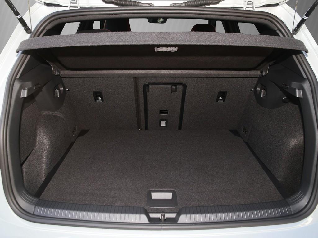 Volkswagen Golf GTI Clubsport 2.0 TSI DSG Akrapovic, 270km/, миниатюра 6