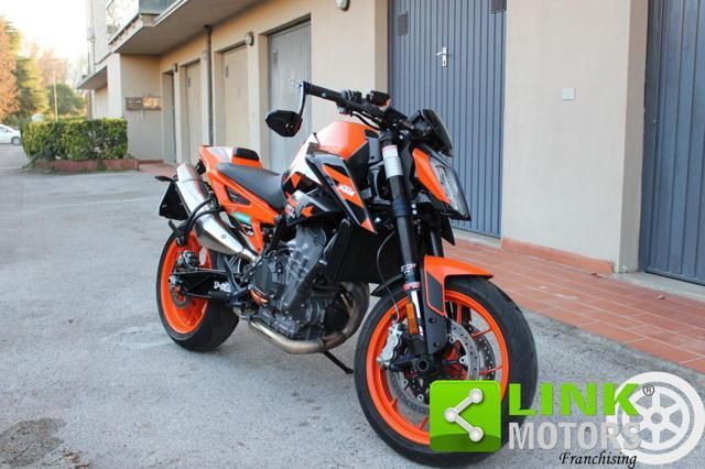 KTM 890 Duke GP