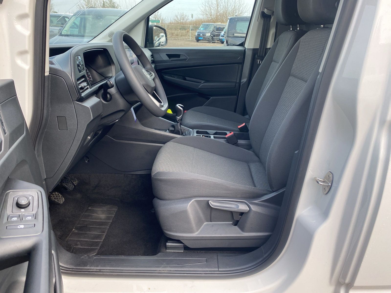 Fahrzeugabbildung Volkswagen Caddy Cargo Maxi 2.0 TDI KLIMA NAVI PDC