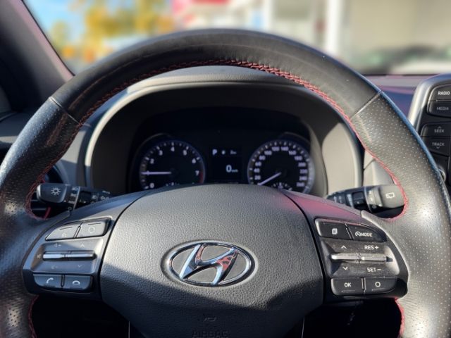 Fahrzeugabbildung Hyundai KONA Style 2WD +KLIMA+NAVI+PDC+CARPLAY+SHZ+RFK+U