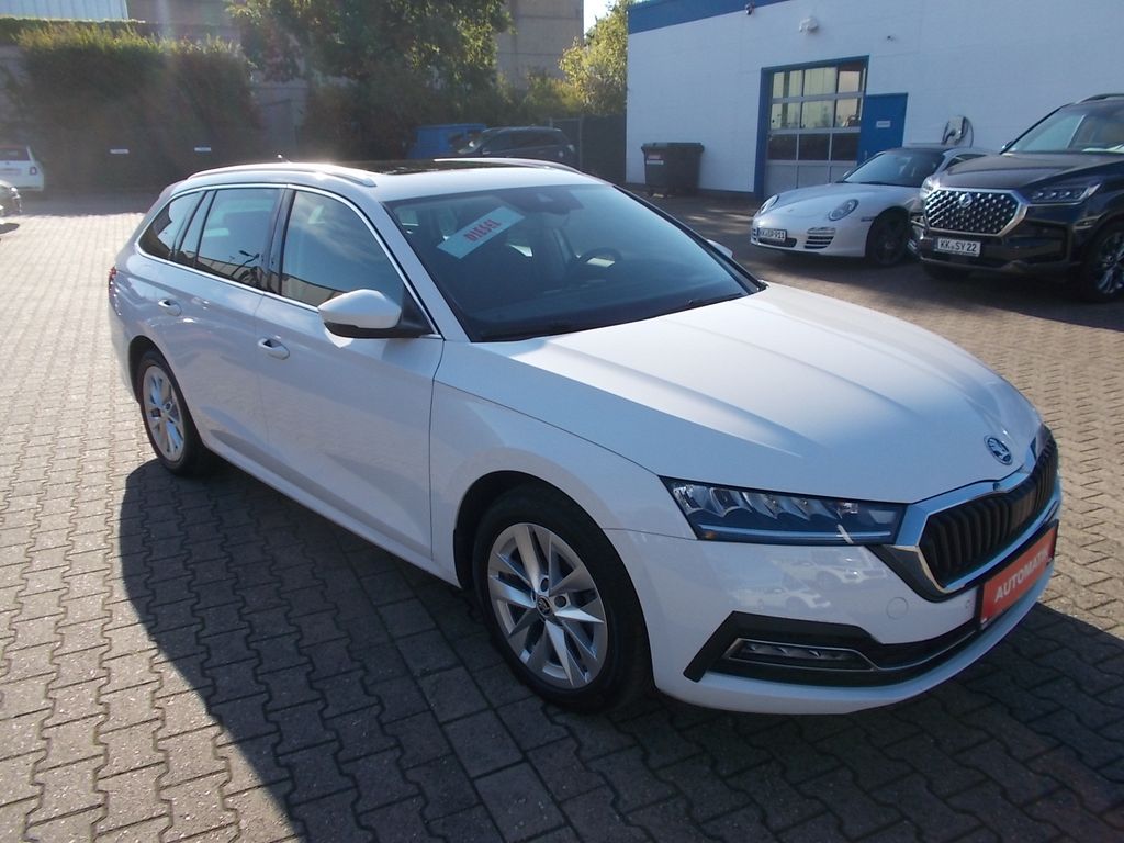 Skoda Octavia — fotografia 3