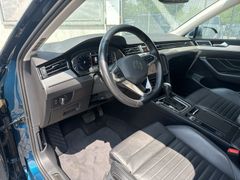 Fahrzeugabbildung Volkswagen Passat Variant 1.5 TSI DSG Elegance AHK MATRIX L