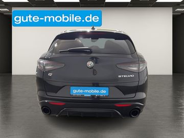 Alfa-Romeo Stelvio - 7