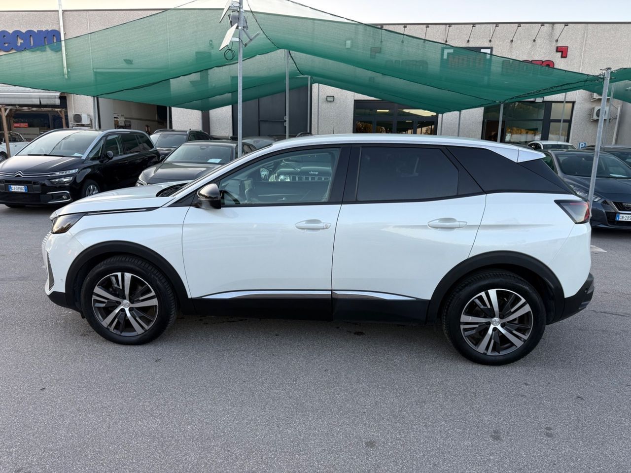 Peugeot 3008 BlueHDi 130 S&S EAT8 Allure Pack imagem 2