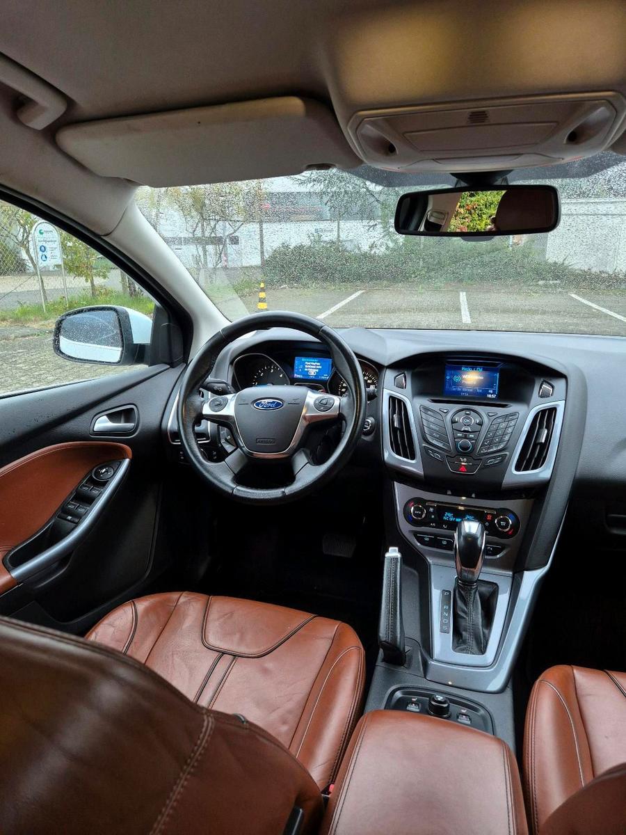 Ford Focus 2013 — photo 15