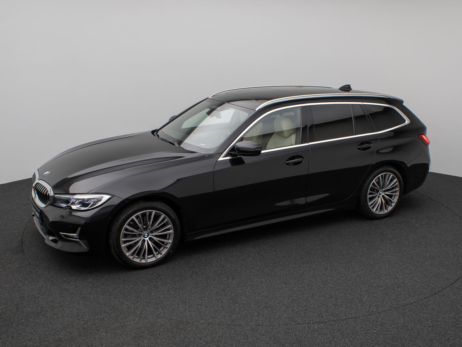 Fahrzeugabbildung BMW 320d xD LuxuryLine Kamera HUD DAB H/K AHK Komfor