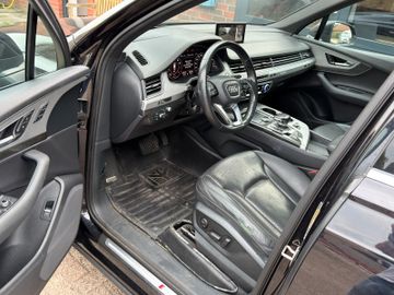 Audi Q7 - 7