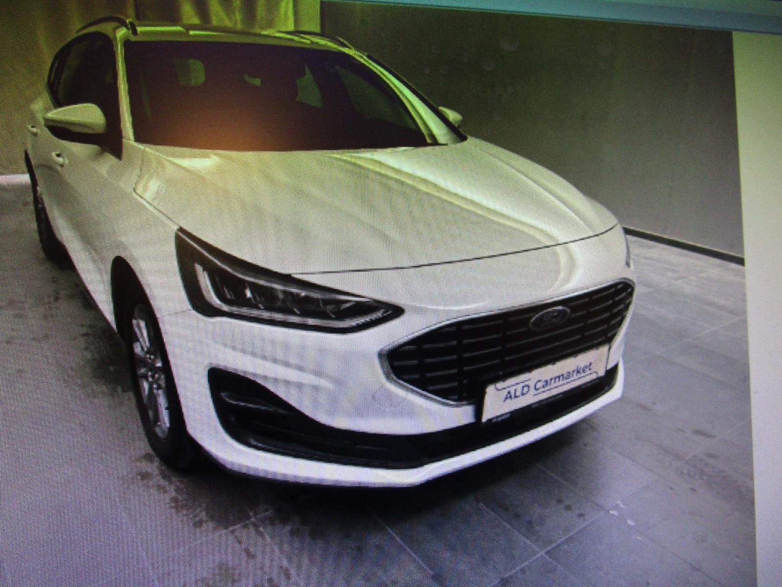 Ford Focus Turn. "Titanium Design"  LED+Navi+PDC
