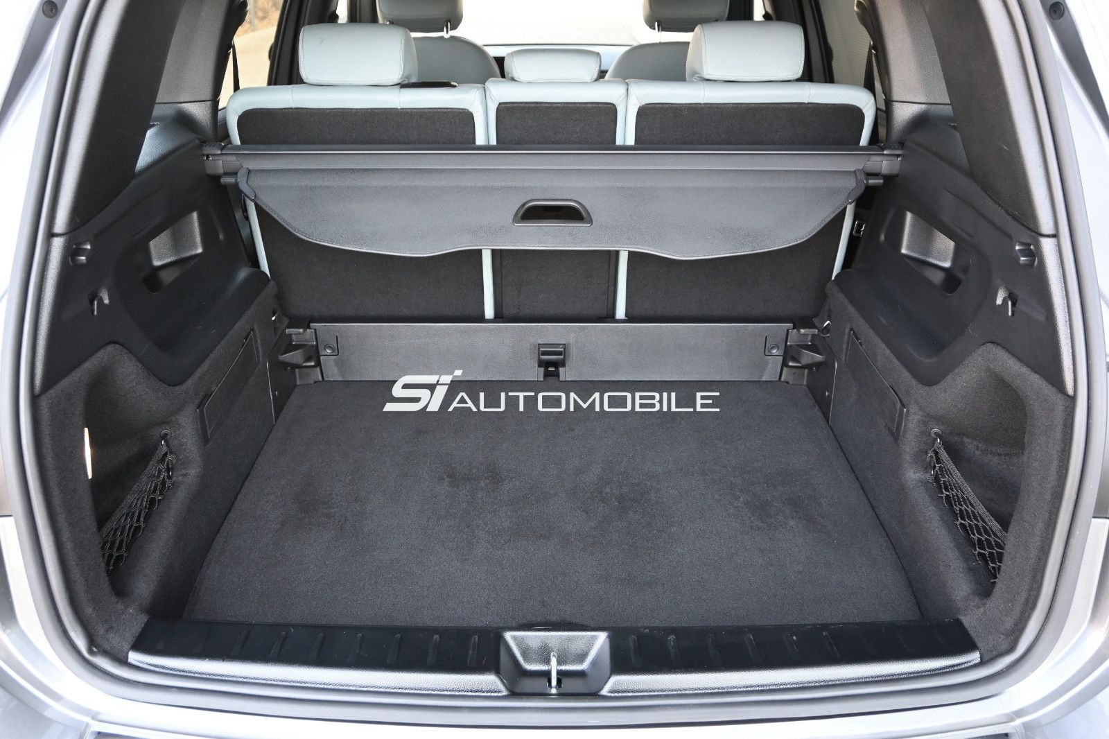 Fahrzeugabbildung Mercedes-Benz GLB 220 d 4MAT. AMG LINE + NIGHT °ACC°AHK°MEMORY