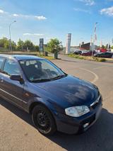 Mazda 323F / 181000 Kilometer - gebrauchte Mazda 323 aus dem Jahr 2000