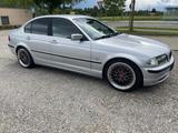 BMW 320i - E46