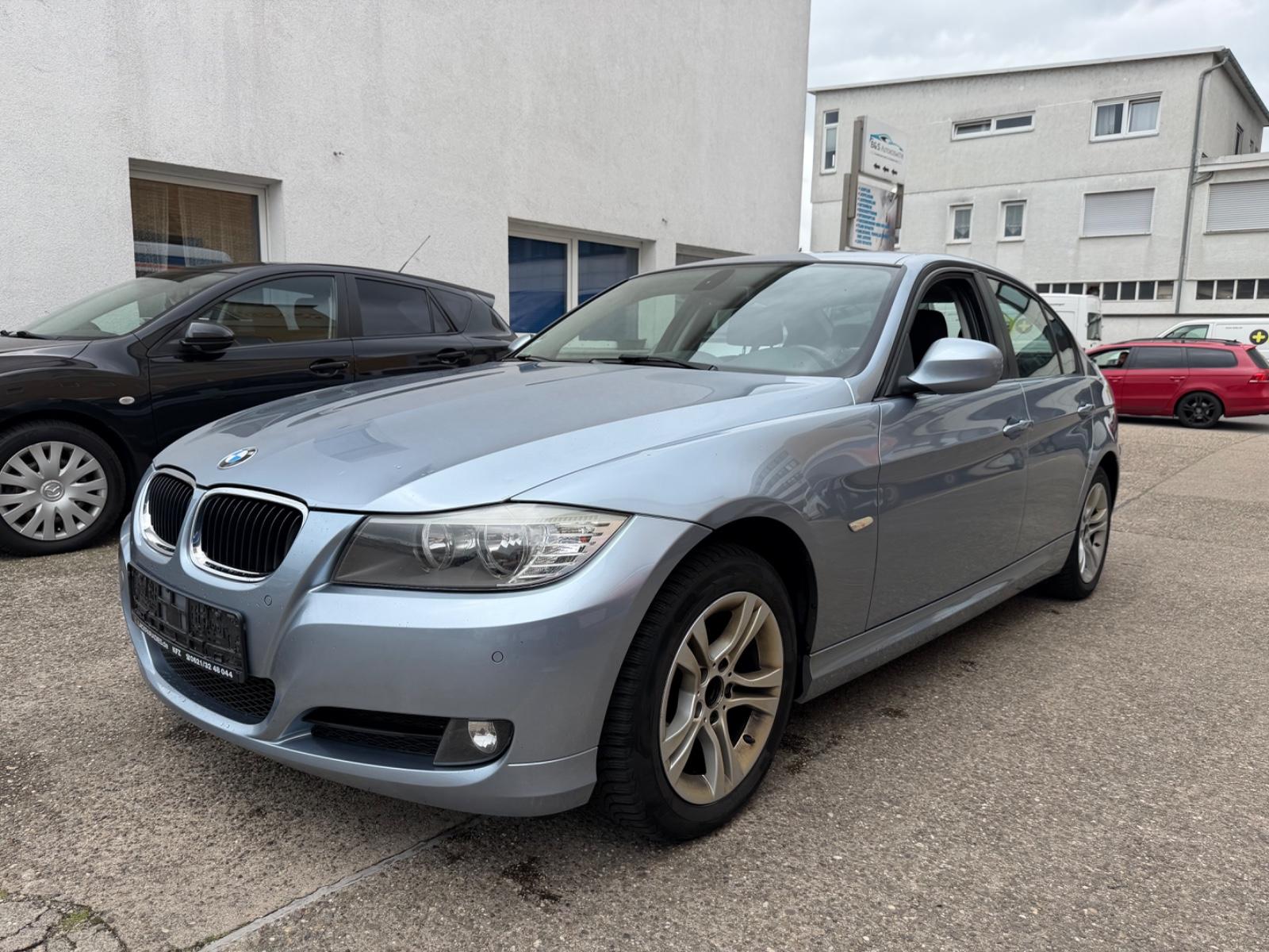 BMW Limousine 318d/NAVI/STANDHEIZUNG/