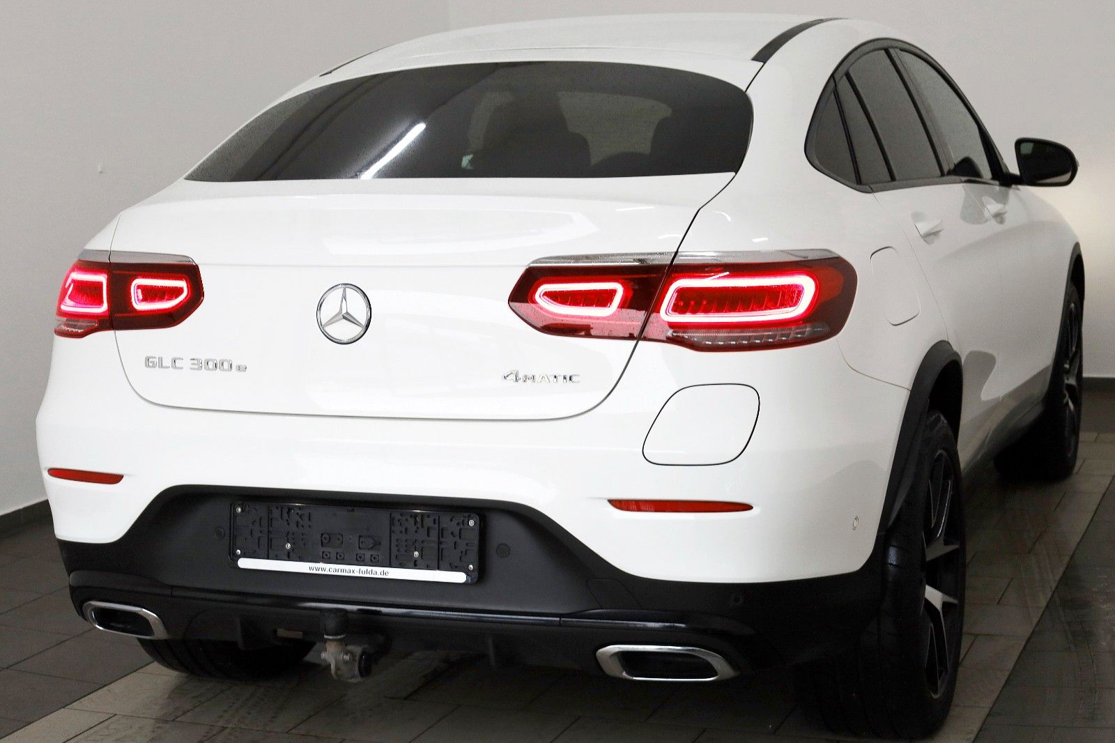 Fahrzeugabbildung Mercedes-Benz GLC 300e 4M Coupe AMG Leder,Navi,LED,Park Paket