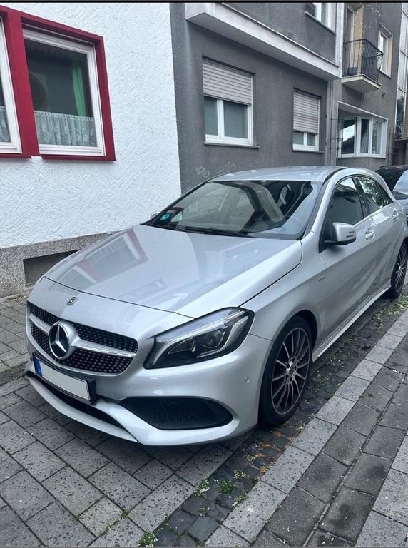 Mercedes-Benz A 220