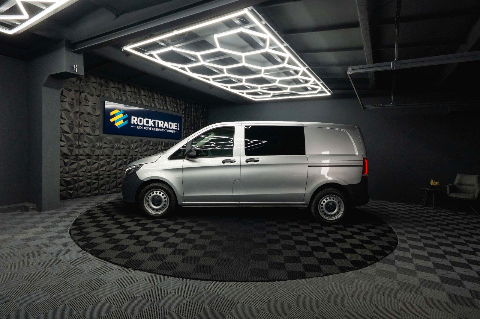 Fahrzeugabbildung Mercedes-Benz Vito Mixto 119 CDI 4MATIC kompakt *LED*Kamera*