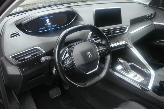 Peugeot 3008 1.2 * Automatik - Panorama - Euro 6 *