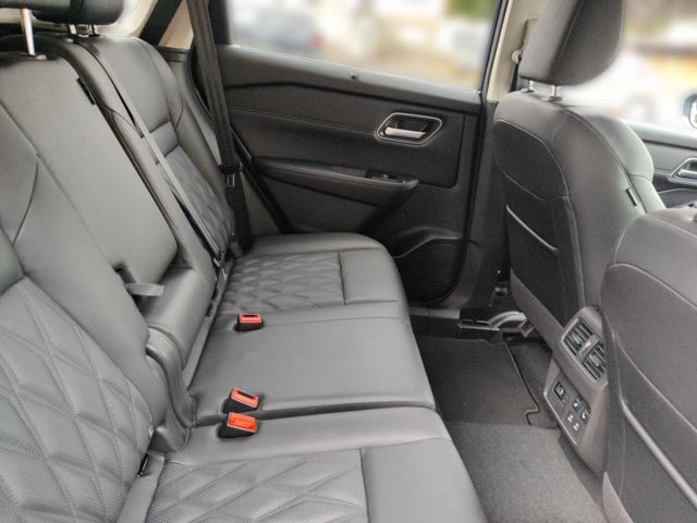 NISSAN X-Trail (Bild 19 von Array)