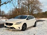 Volvo V40 R-Design Optik - Volvo V40 von privat