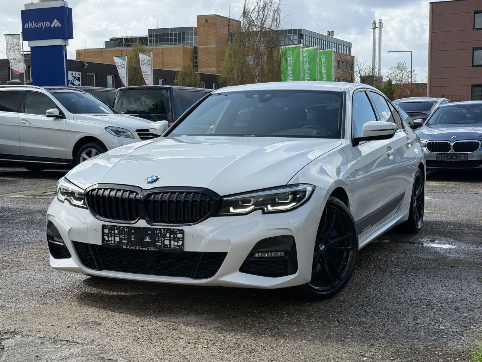 BMW 330d Lim. xDrive MSport/LED/Shadow/Virtual/Leder